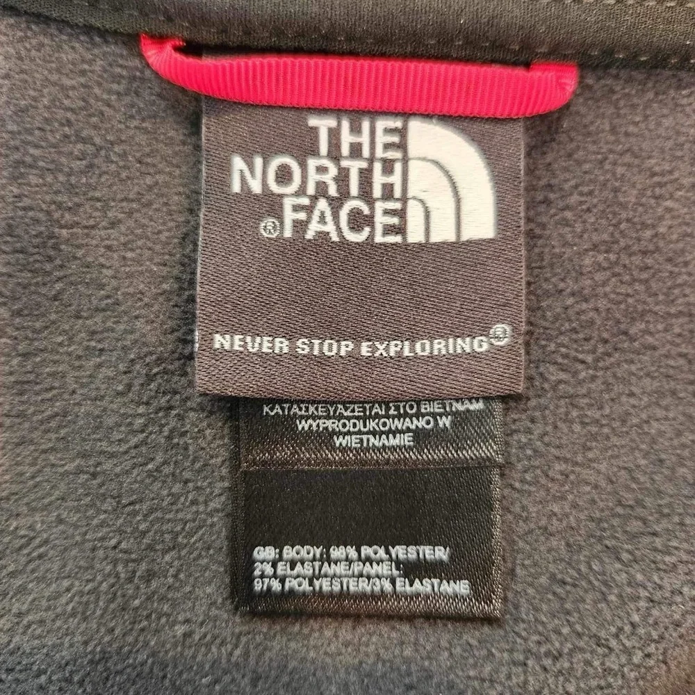 The North Face Men's Medium Black 1/4 Zip‎ Pullover Fleece Lined Chest Pocket